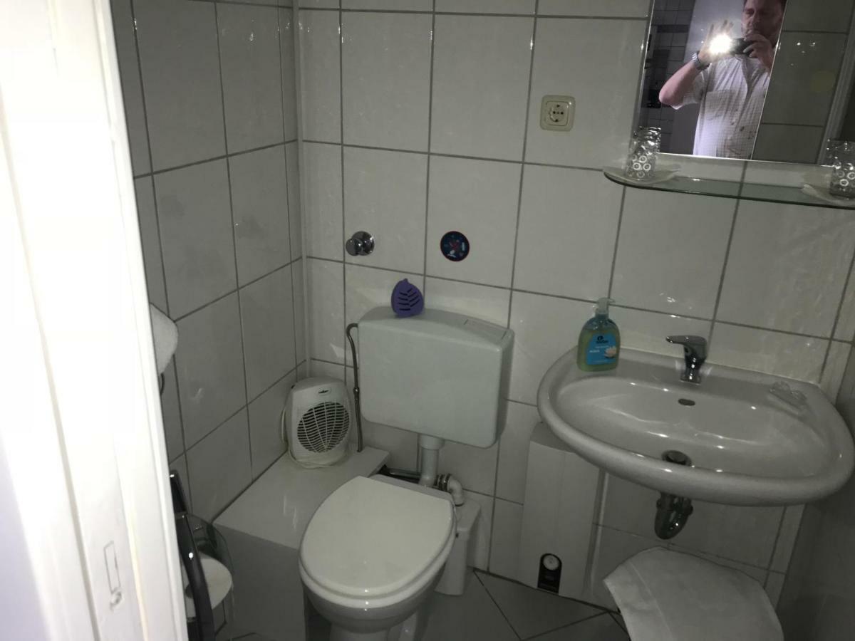 Ferienwohnung Wieneke Velbert Bagian luar foto